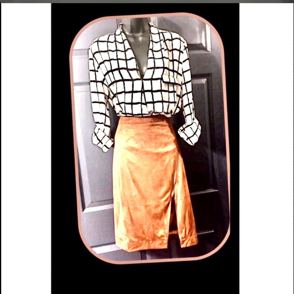 Gorgeous,suede skirt & matching blouse! Like New!!
